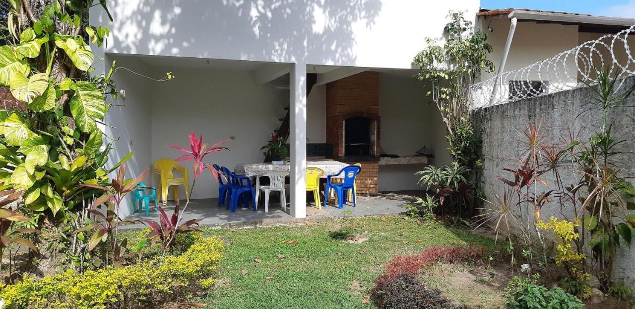 0108.00 - Casa - Maranduba - 4 - 12 Pessoas - Churrasqueira - 1 Quadra Do Mar *